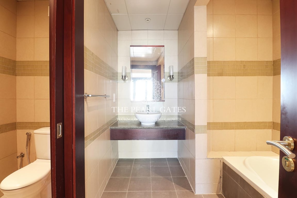 1 bedroom apartment for rent in East Porto Drive, Porto Arabia, The